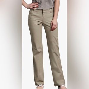 Dickies Women's Plus Relaxed Fit Straight Leg Pants, Desert Sand, sz 24R
